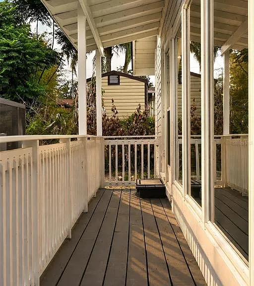 1099 Grove Ave — Photo 15