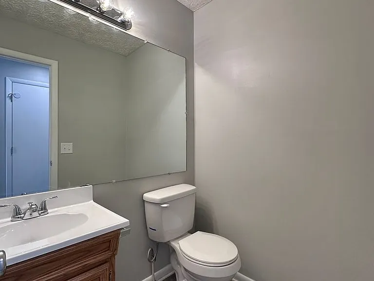 2021 N Sizer Ave #L — Photo 48