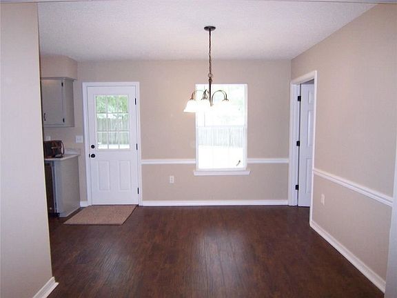 4th image of 6360 Woodside Dr