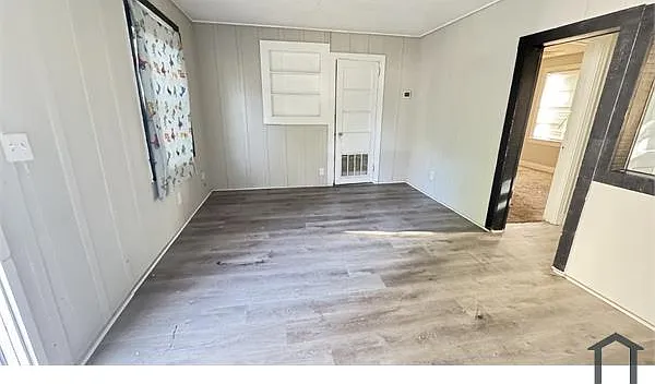 8929 6th Ave — Photo 7
