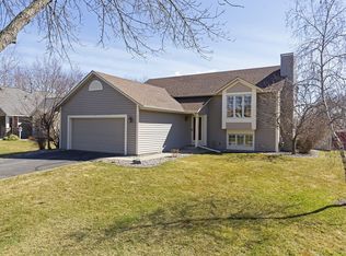 9679 82nd St S, Cottage Grove, MN 55016