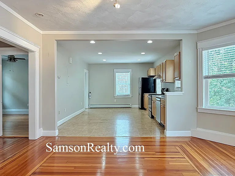 131 Abbott St #2 — Photo 5