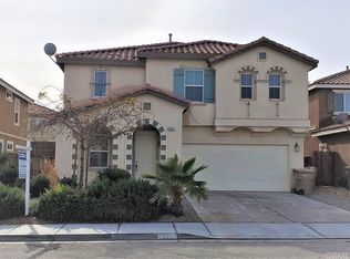 13201 La Crescenta Ave, Oak Hills, CA 92344
