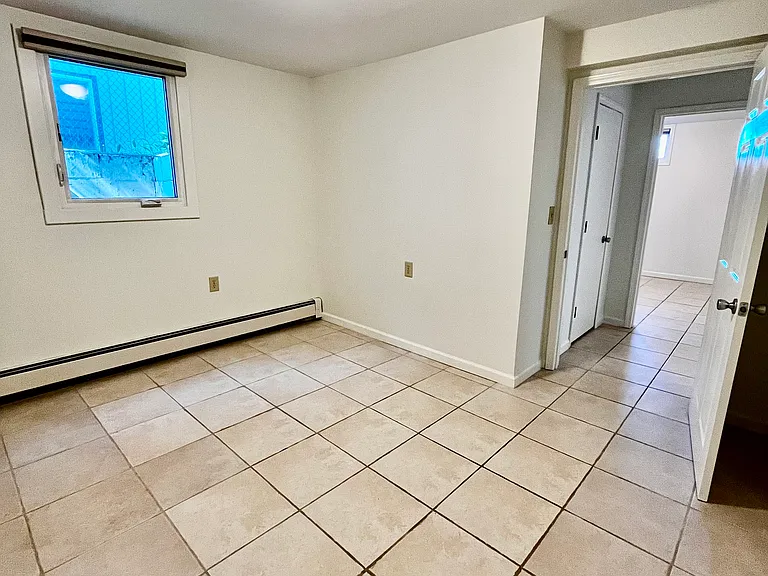 308 E Cook Ave #B — Photo 5
