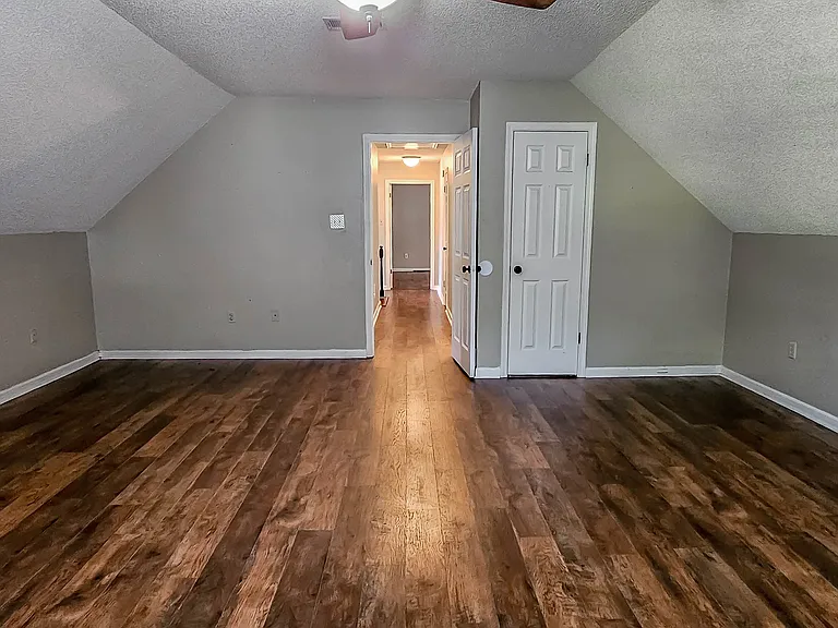 775 Royal Forest Dr — Photo 11