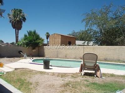 2nd image of 137 Marion Dr