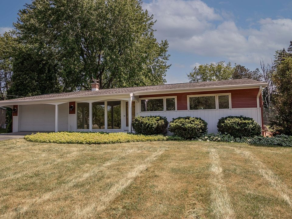 1st image of 5209 W Sunnyside Dr