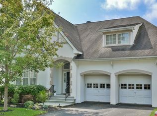 26 Boulder Run, Oakland, NJ 07436