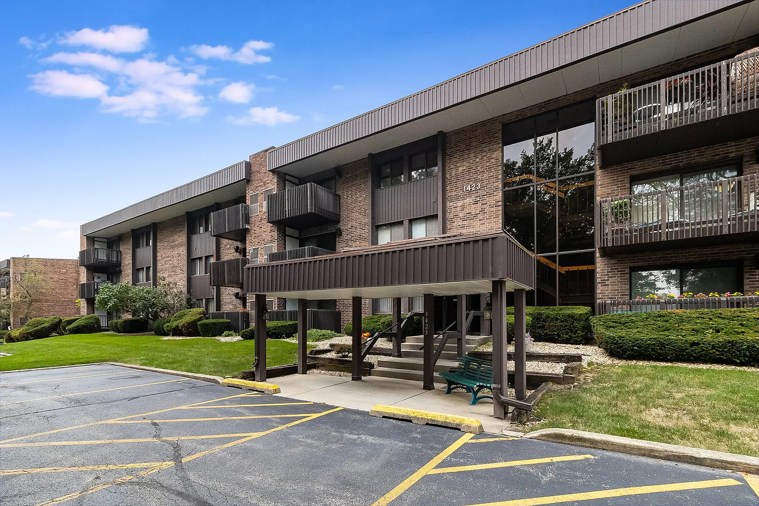 1423 Woodbridge Rd APT 1D photo 1