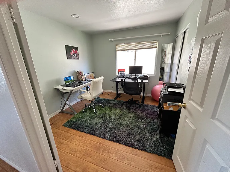 Office/Bedroom 4