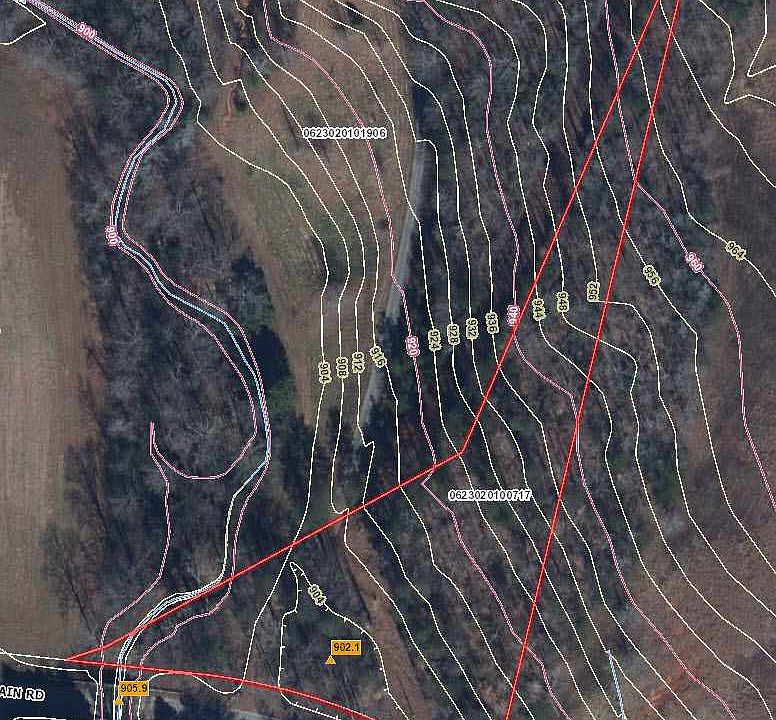 2nd image of 234 Hogback Mountain Rd