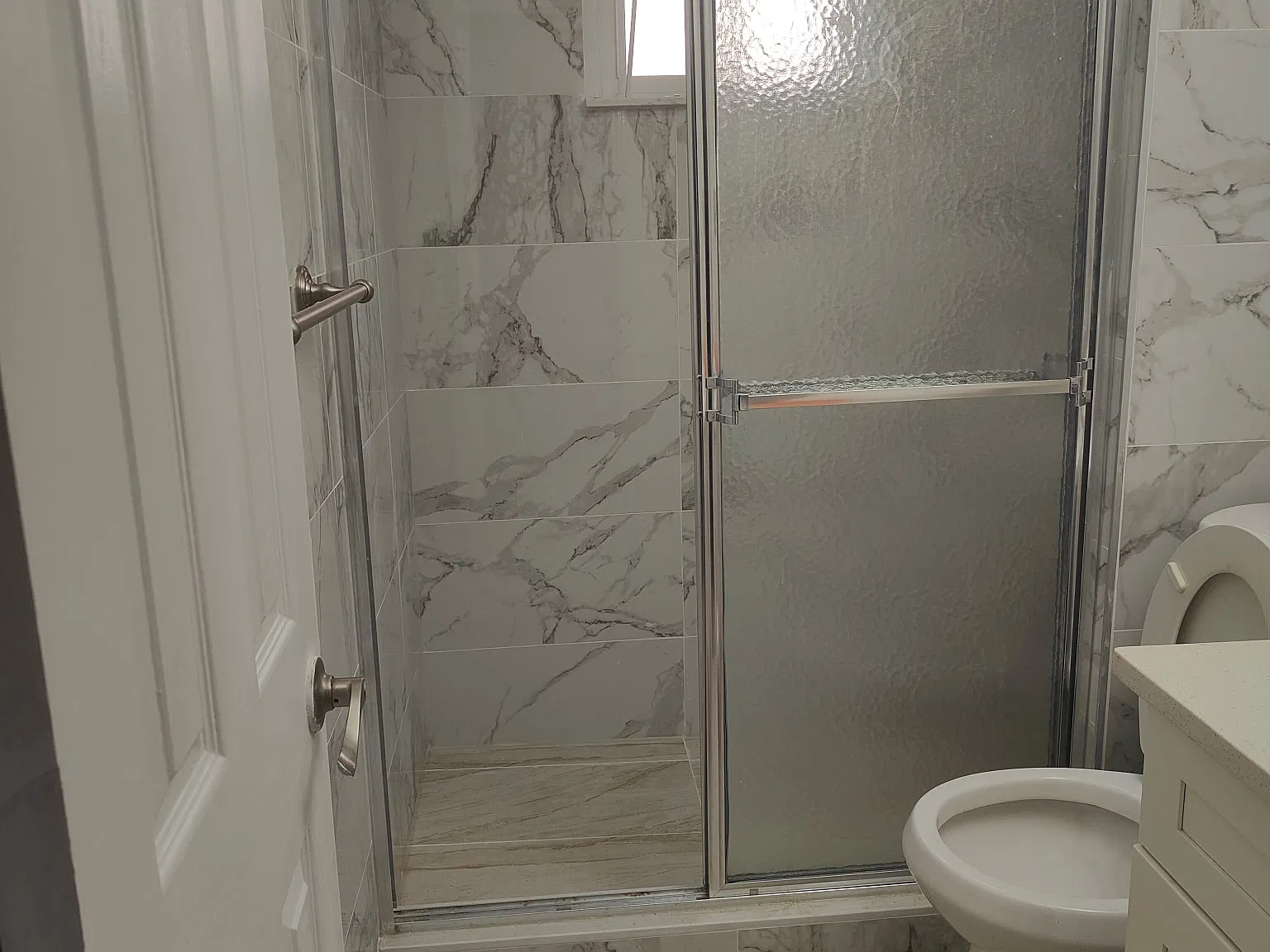 2 bed, $2,400 — Photo 4