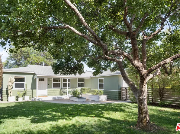 8512 Ramsgate Ave, Los Angeles, CA 90045