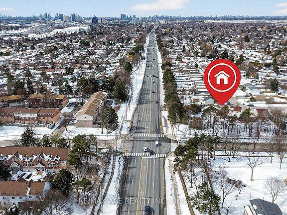 2nd image of 49 Winstanly Cres