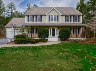 15 Boxberry Ln, Rochester, MA 02770