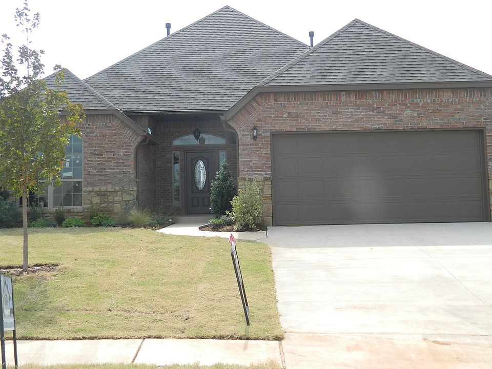 1st image of 3104 NW 181st Ter