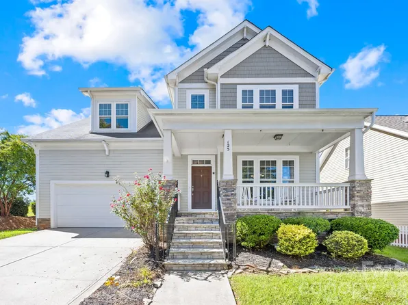 125 Water Oak Dr, Mooresville, NC 28117