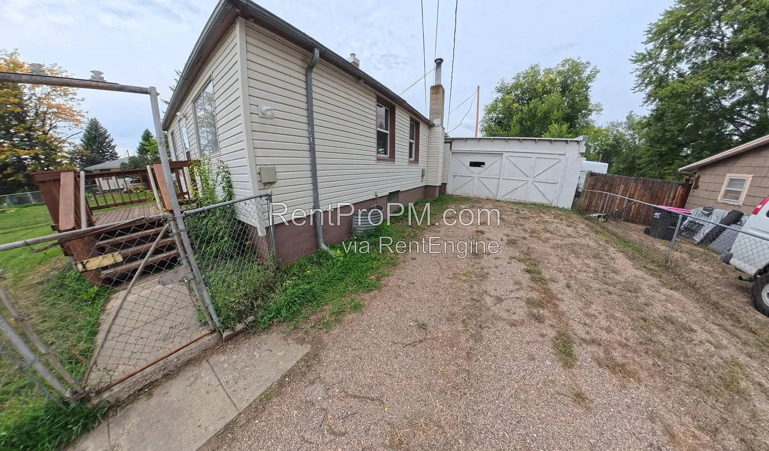 3 bed, 1.0 bath, $2,300 — Photo 3