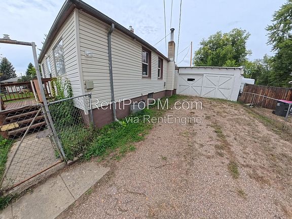 3rd image of 515 N Sunset St