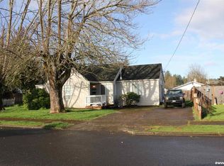 924 7th Ave, Sweet Home, OR 97386