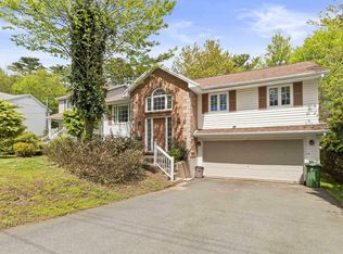 3 Valley Rd, Bedford, NS B4A1K6