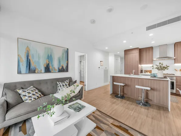 2311 Beta Ave #505, Burnaby, BC V5C 0M1