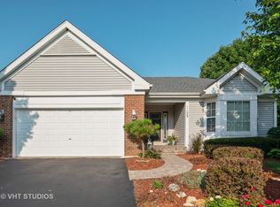 1198 Masters Pkwy, Aurora, IL 60506