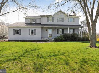 15 Edgehill Ln, Shippensburg, PA 17257