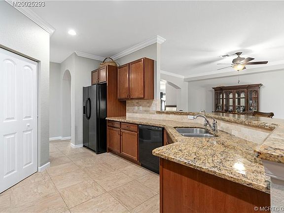 4th image of 2029 NW Windemere Dr