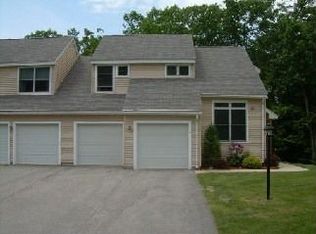 7 Snug Harbor Ln, Atkinson, NH 03811