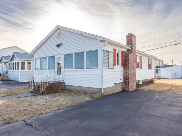 6 Nashua Street, Seabrook, NH 03874