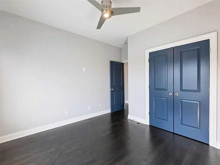 378 Bill Kennedy Way SE — Photo 41