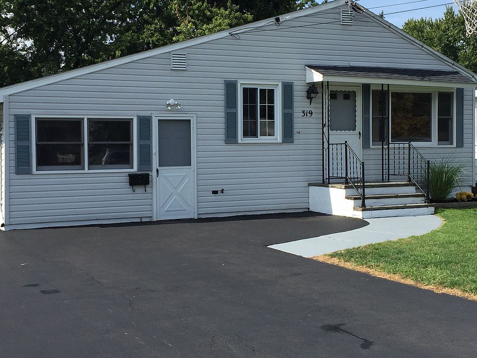 1st image of 319 Pleasantview Dr