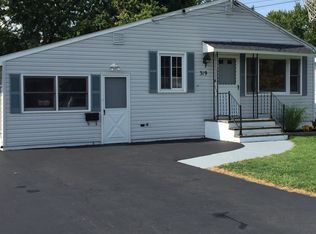 319 Pleasantview Dr, Liverpool, NY 13088