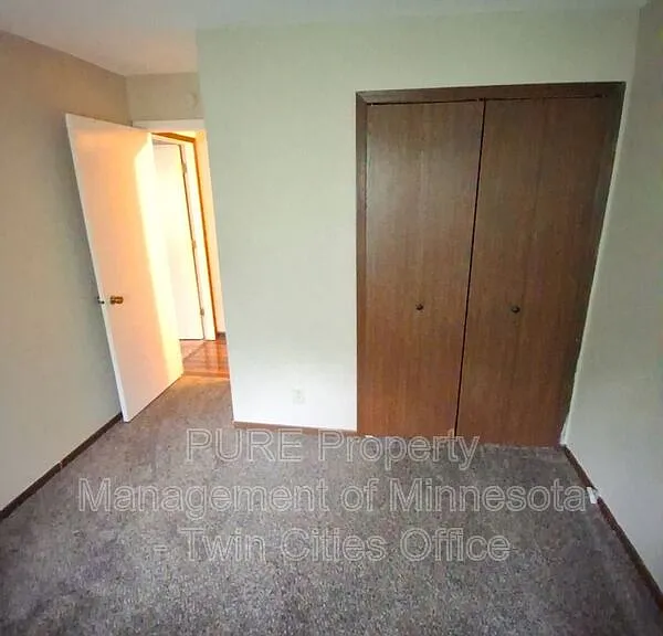 5231 Balmoral Ln — Photo 11