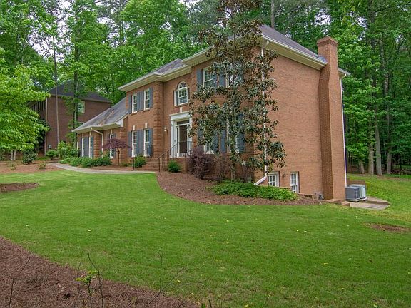 2nd image of 1410 Northcliff Trce