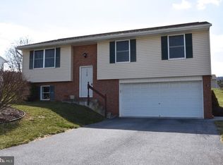106 Treeline Dr #L-0182, Newmanstown, PA 17073