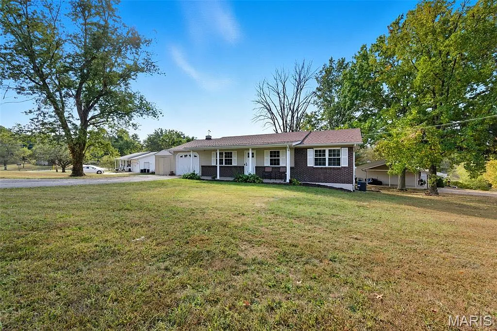 49 El Sahara Dr photo 1
