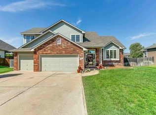 724 W Chelsea St, Haysville, KS 67060