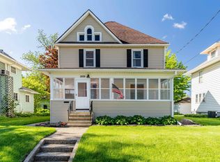 1509 W 3rd St, Waterloo, IA 50701