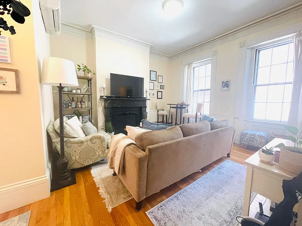 107 Pinckney Street