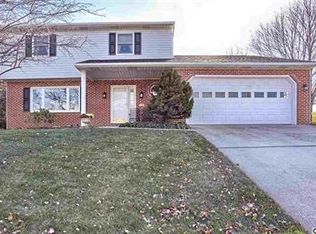 1040 Hemlock Ln, Enola, PA 17025