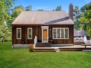 11 Stenton Ave, Westerly, RI 02891