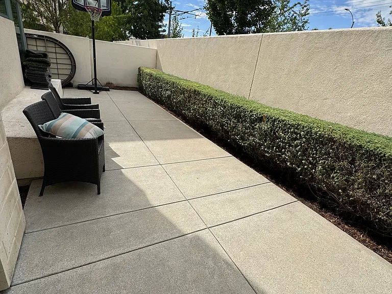 2921 Exposition Pl — Photo 18