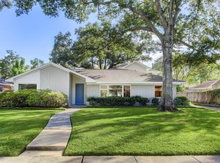 6255 Overbrook Ln, Houston, TX 77057