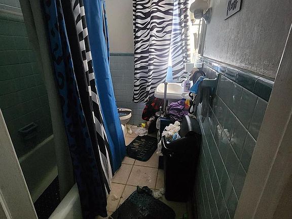 5th image of 121 McClellan Ave