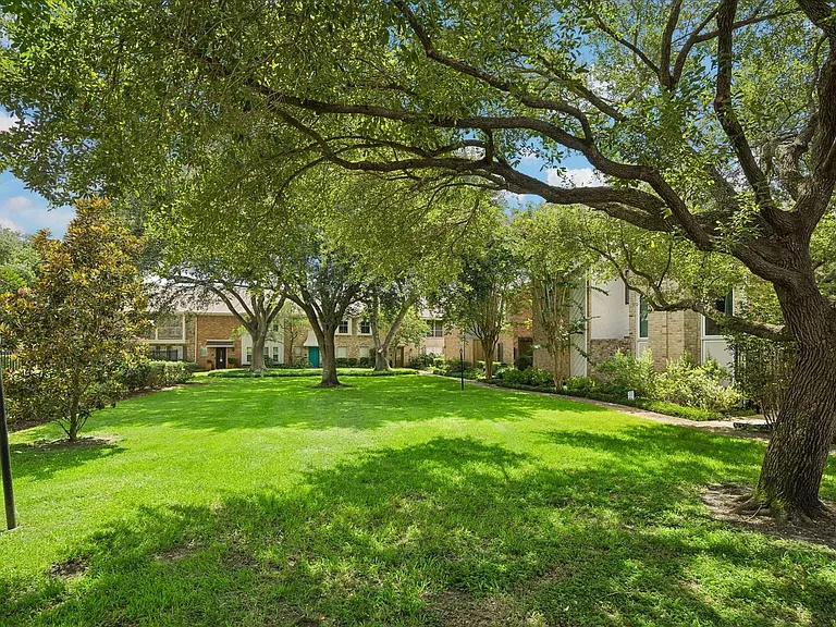 727 Bunker Hill Rd #92 — Photo 45