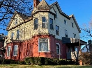 235 Beech St, Holyoke, MA 01040