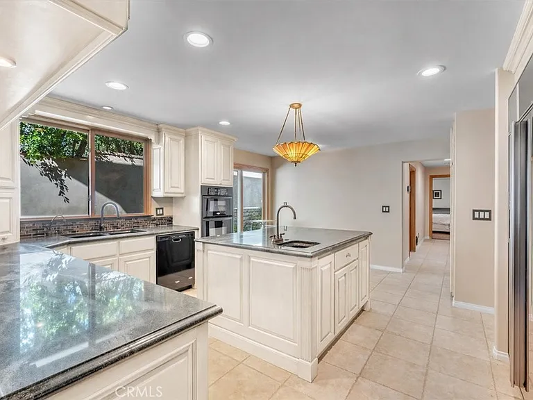 9824 Baden Ave — Photo 13