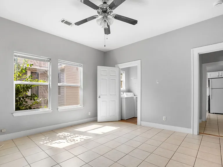 2107 Gorman Ave — Photo 7